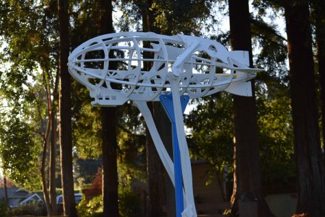 Los Altos Erects New Blimp Statue
