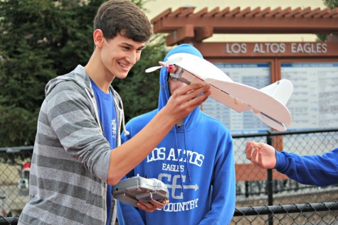 SET Club Promotes Fun, Relaxed Science