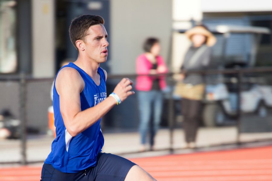 Senior Bailey Thayer runs in Thursday's track meet. Bailey individually contributed 28 points to Los Altos' league win. Photo by Malcolm Slaney.