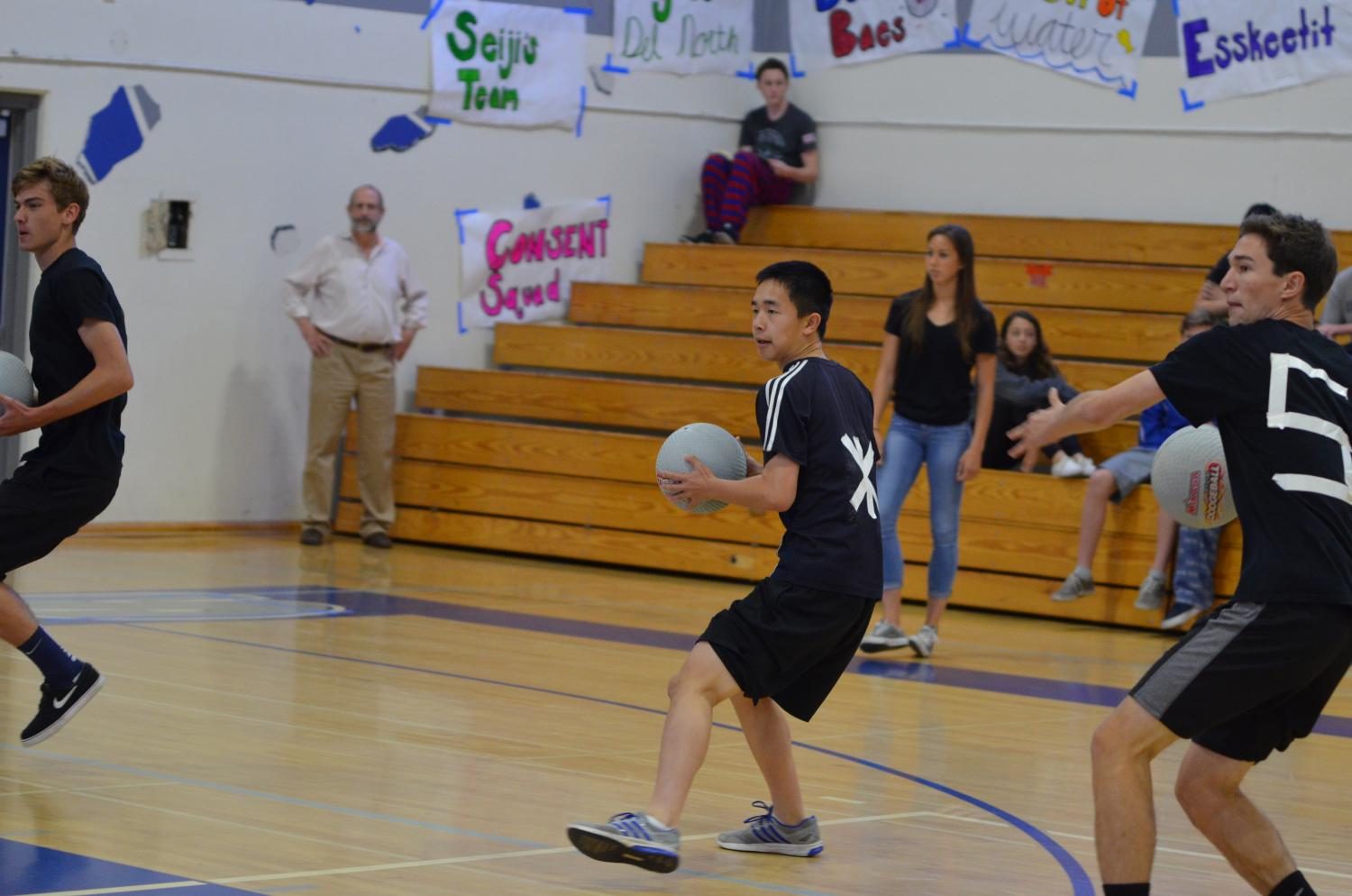 SNIPE’s juniors Max Molchanov (left), Jared Lee (center) and Coby Zorn (right) line up, readying an attack against the Average Throws in quarterfinals.