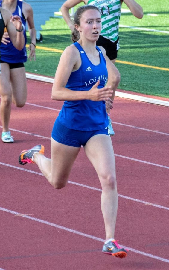 Senior Anna Zaeske running the 400m her junior year. At Johns Hopkins, Anna looks to take track from the high school to college level, while still putting an emphasis on academics. 