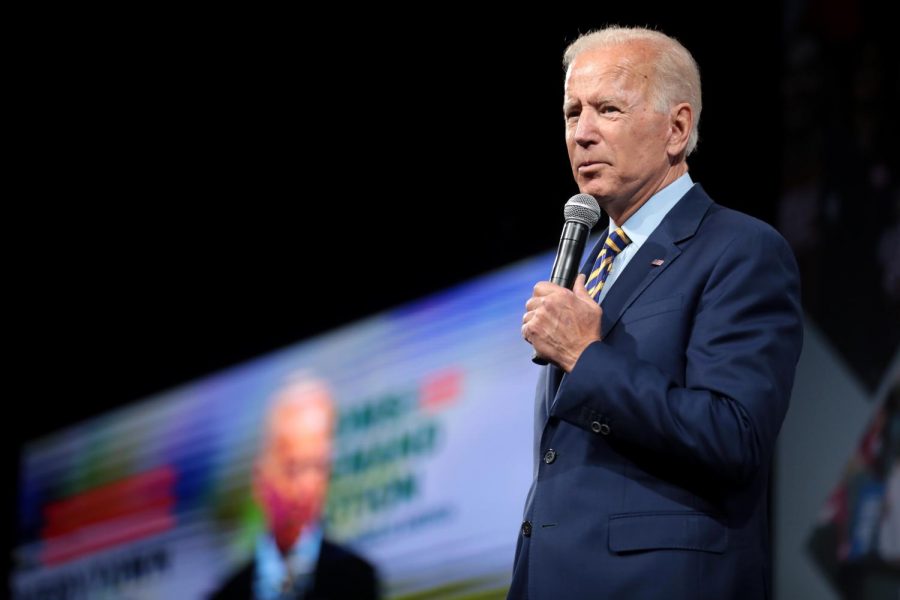Joe+Biden+and+Donald+Trump+attended+separate+town+halls+in+which+they+answered+questions+tonight%2C+replacing+the+originally+scheduled+second+presidential+debate.