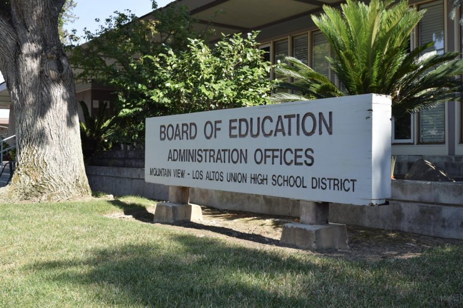 The District clarified its plans for continued distance learning this year. 