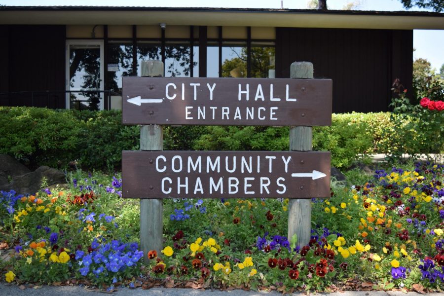 The City of Los Altos announced on Monday, March 8 the release of the 2020–2021 Community and Emergency Preparedness Grants Program, which aims to strengthen neighborhood preparedness during disasters by providing residents with readiness packages including training on life-saving techniques, handheld radios and emergency medical kits. 